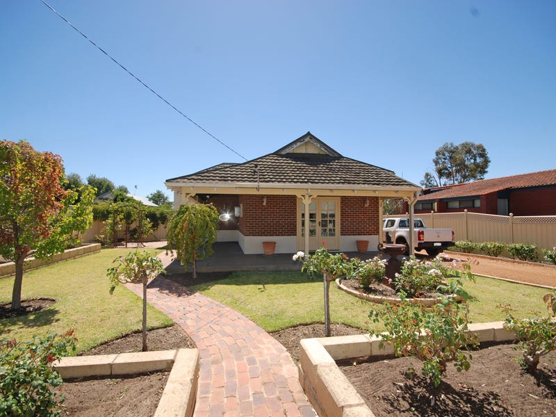 12 Williams Road, Narrogin, WA 6312 Property Details