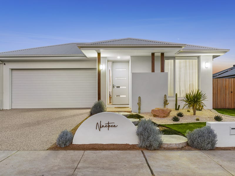 19 Efficient Avenue, Mount Duneed, Vic 3217 House for Sale