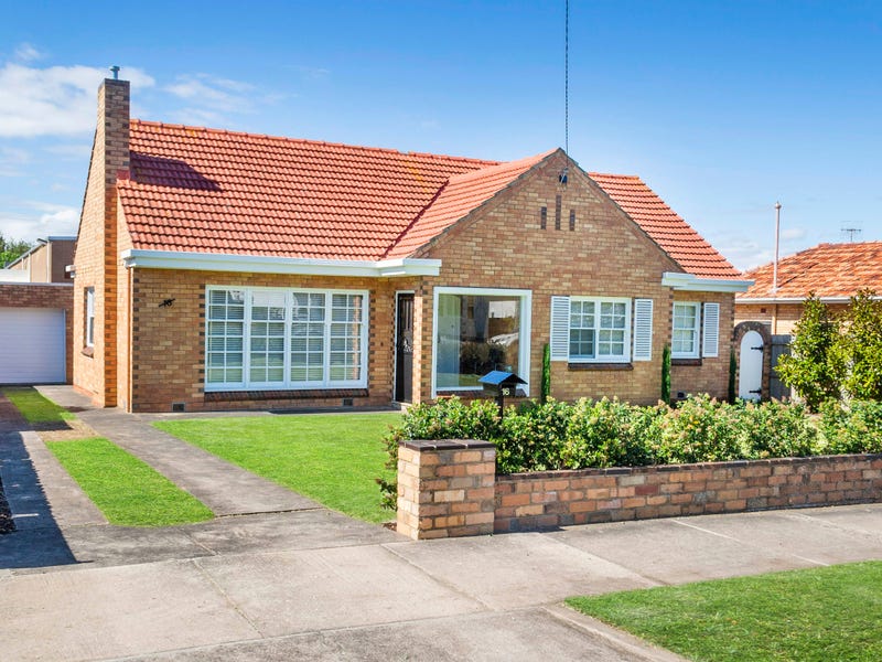 16 Smith Avenue, Warrnambool, Vic 3280 Property Details