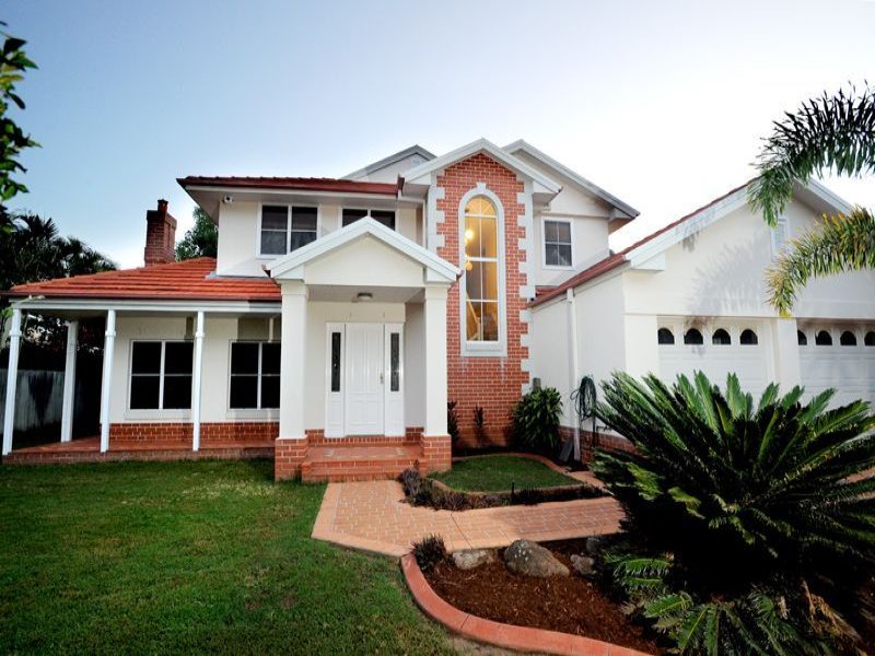 16 Samuel Place, Sinnamon Park, QLD 4073 16 Samuel Place, Sinnamon Park, QLD 4073