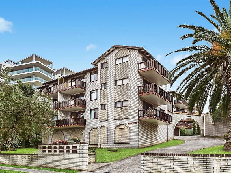 1/32 Gipps Street, Wollongong, NSW 2500 Property Details