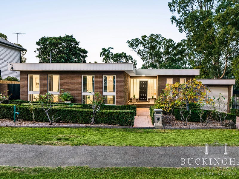 77 Buena Vista Drive, Montmorency, Vic 3094 - House for Sale - realestate.com.au - Expansive Outdoor Living