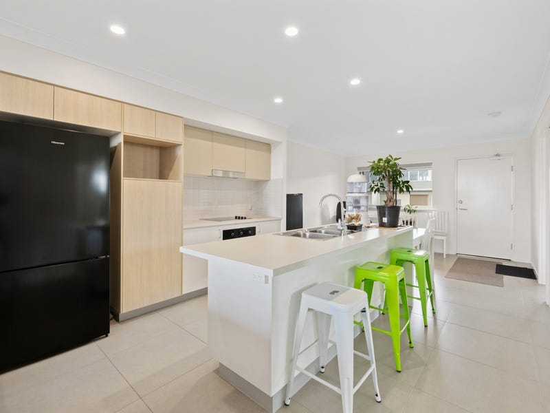 55/67 Regatta Boulevard, Birtinya, Qld 4575 Property Details