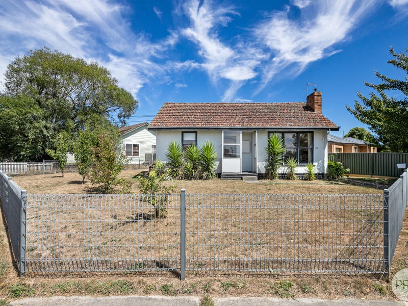 65 Marigold Street, Wendouree, Vic 3355 House for Sale realestate