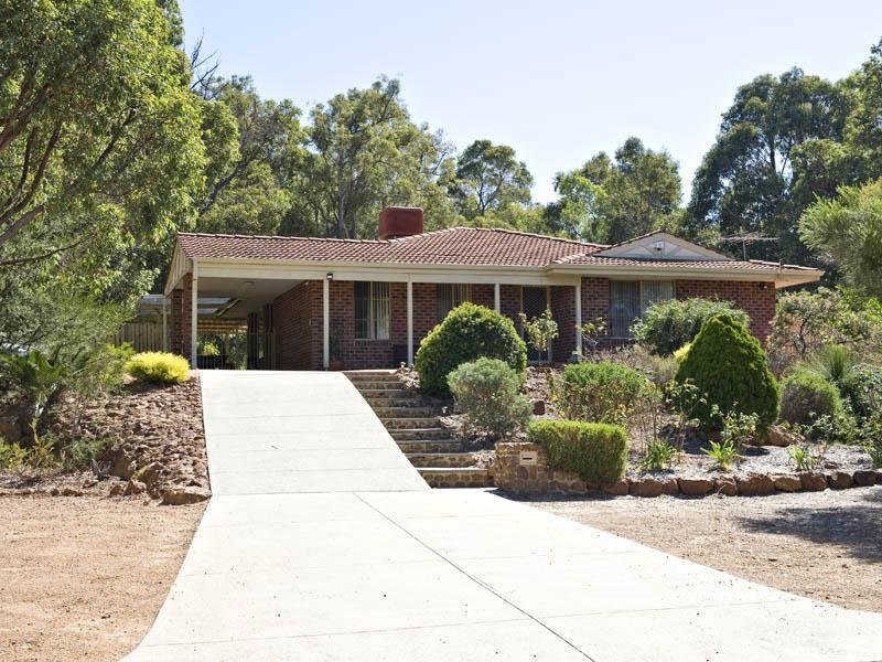 8 Lenore Street, Roleystone, WA 6111 Property Details