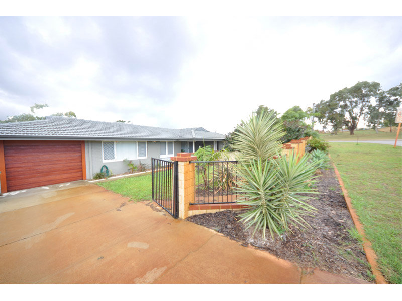23 Rambures Way, Hamilton Hill, WA 6163