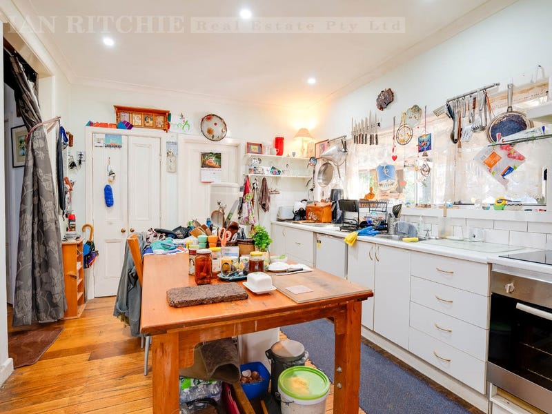 11 Matonga Street, Tallangatta, Vic 3700 House for Sale