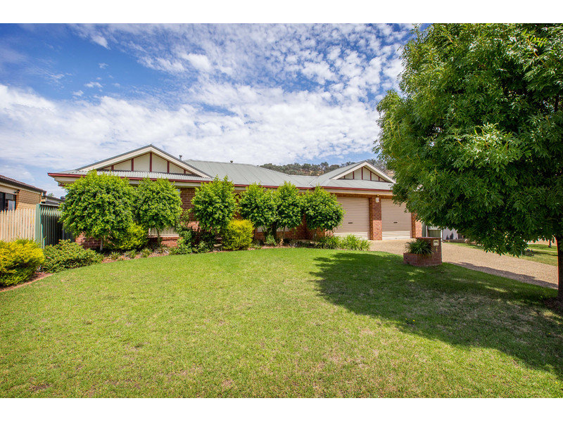 4 Percival Court, Glenroy, NSW 2640 - realestate.com.au