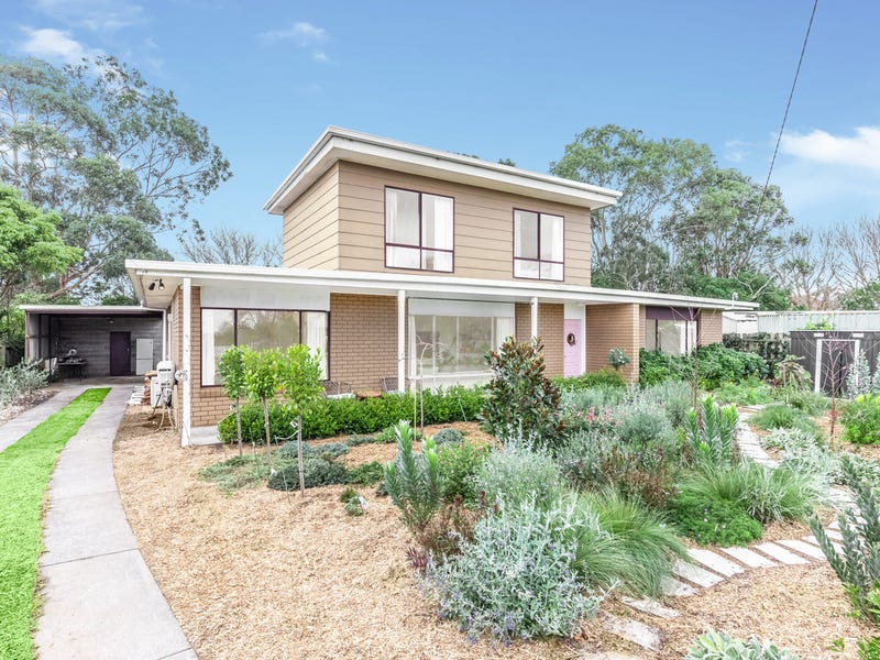 34 Station Street, Koroit, Vic 3282 House for Sale