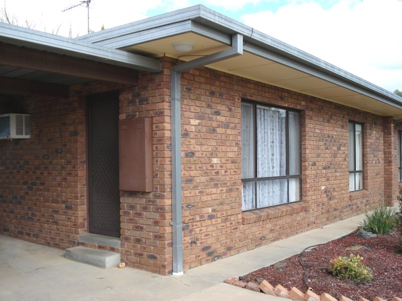 2/2 Smalley Street, California Gully, VIC 3556