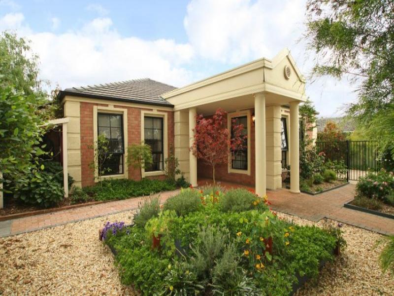 28 Elaine Avenue, Alfredton, Vic 3350 Property Details