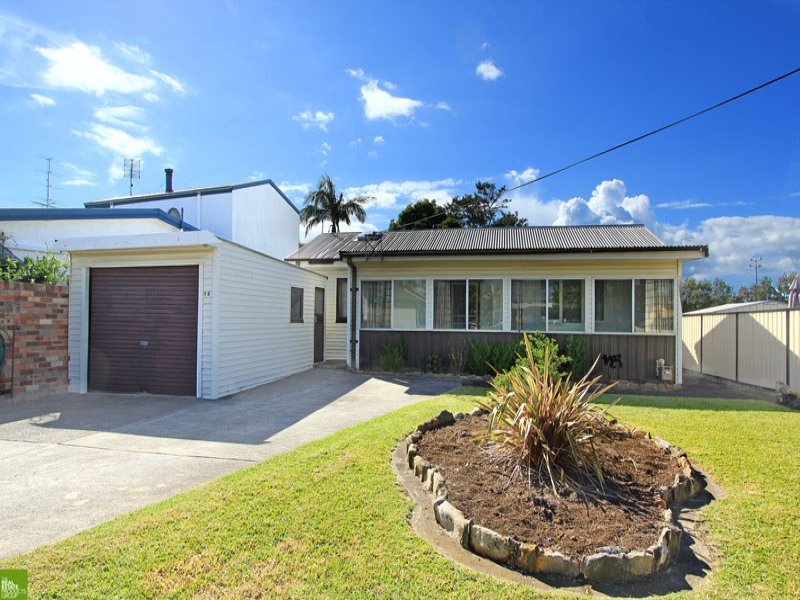 16 Joan Avenue, Warilla, NSW 2528