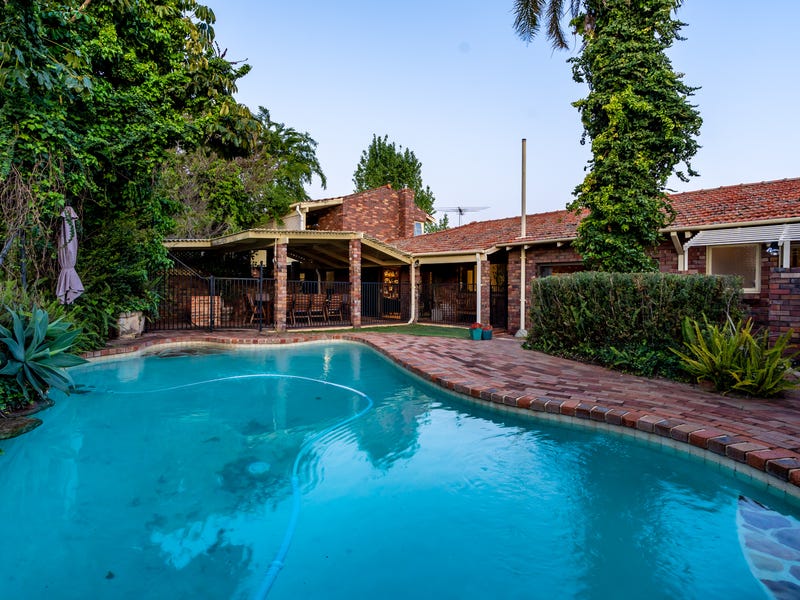 12 Albyn Place, Hamersley, WA 6022 House for Sale