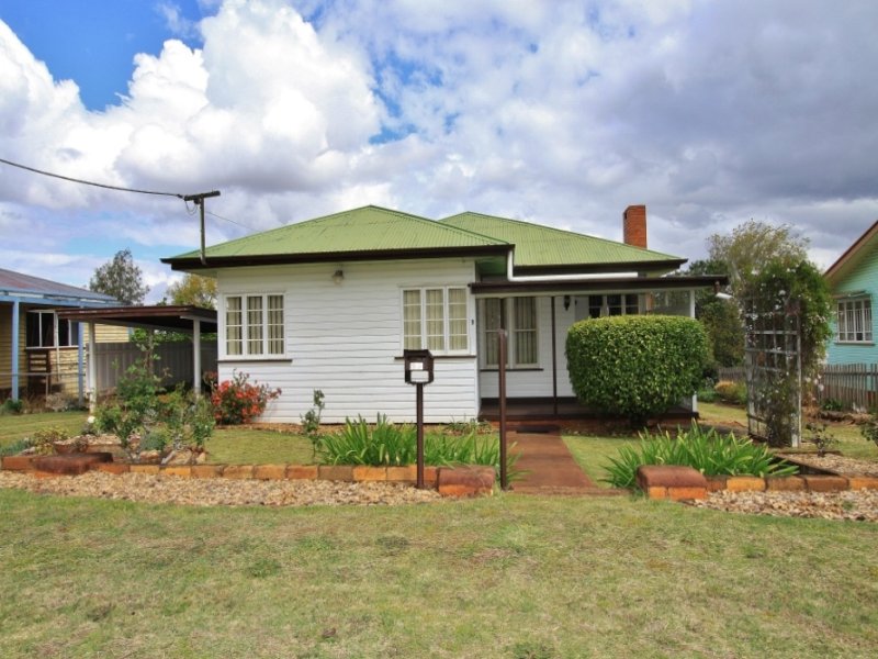 9 Carinya Street, Kingaroy, Qld 4610 Property Details