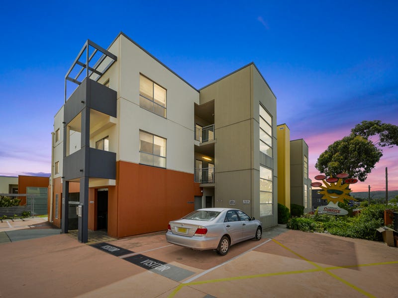 16D/17 Uriarra Road, Queanbeyan, NSW 2620 Property Details