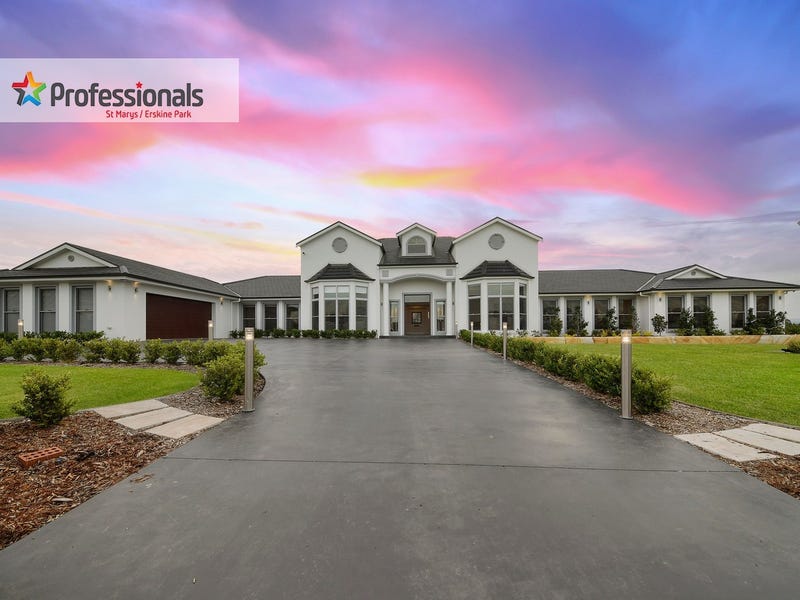 58 Twin Creeks Drive, Luddenham, NSW 2745