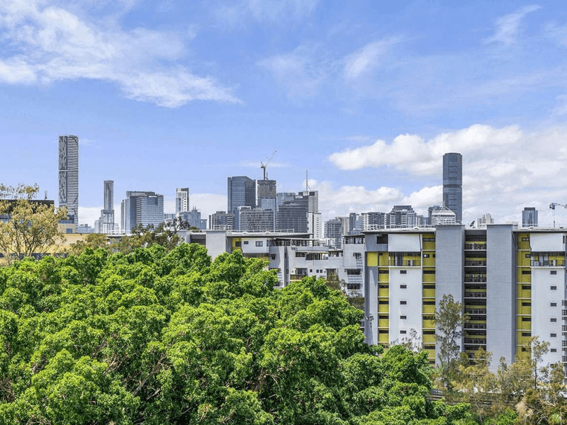 Rental Properties and Real Estate in Chapel Hill, QLD 4069 (+1 location