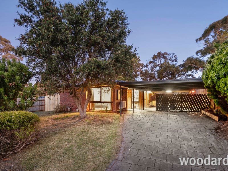 52 Cuthbert Drive, Mill Park, VIC 3082