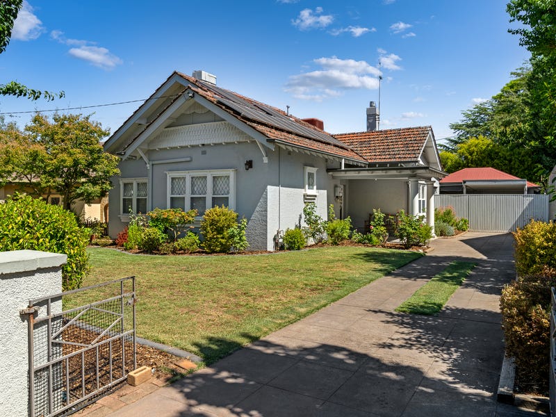 15 Roger Street, Wangaratta, Vic 3677 Property Details