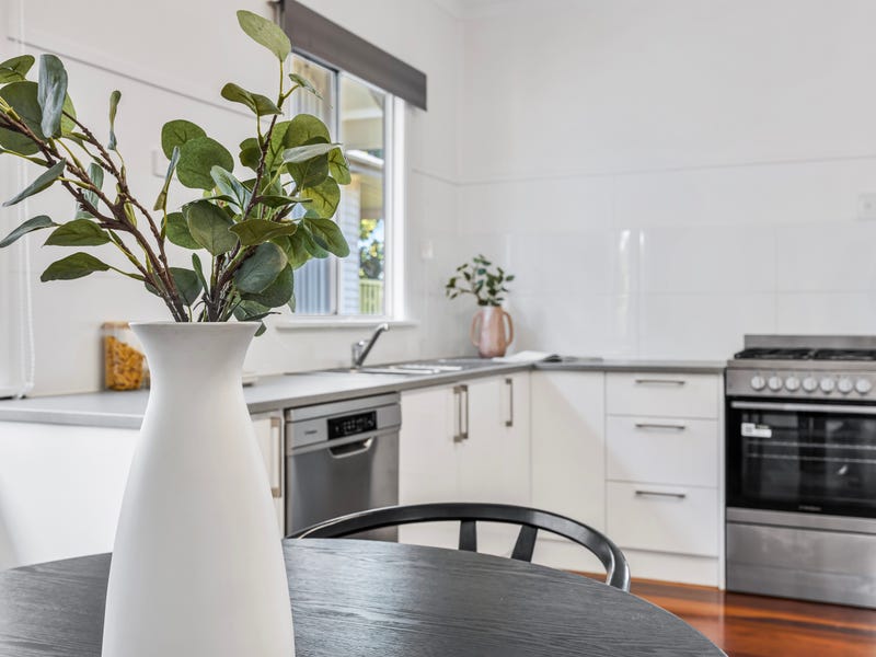 Real Estate & Property for Sale in Carindale, QLD 4152 (+1 location) Pg