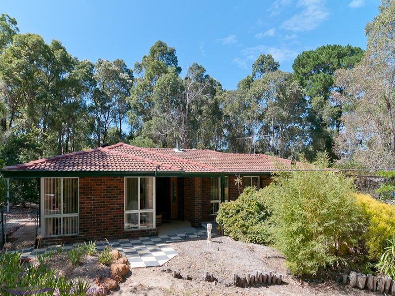 40 Chidlow Street, Mount Helena, WA 6082