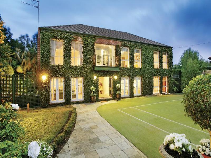 16 Pine Avenue, Camberwell, Vic 3124 Property Details