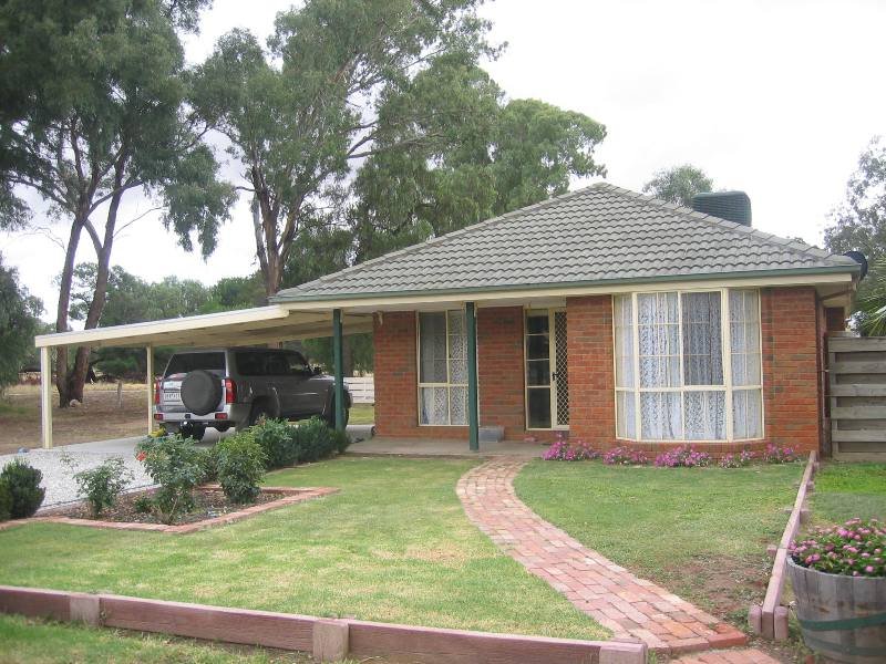 20 Bank Street, Avenel, Vic 3664 Property Details