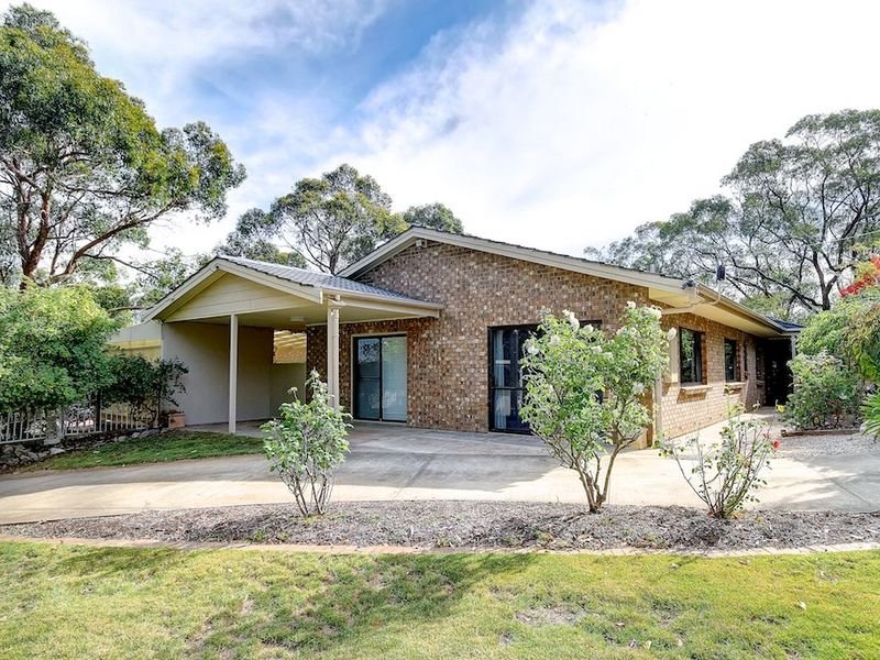 1 Summer Hill Drive, Crafers, SA 5152 Property Details