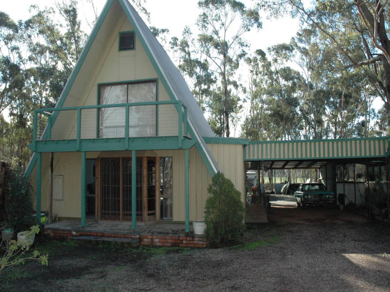 4172 Victoria Street, Carisbrook, Vic 3464 Property Details