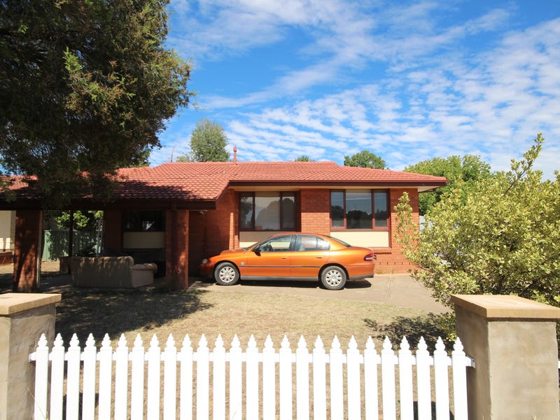 36 Bruce Street, Tolland, NSW 2650 Property Details