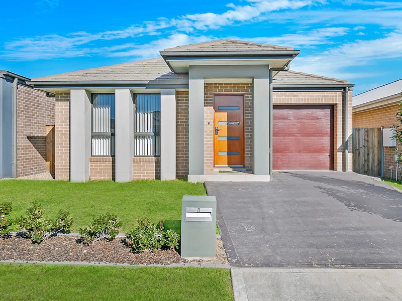 8 Kingsdale Avenue, Catherine Field, NSW 2557