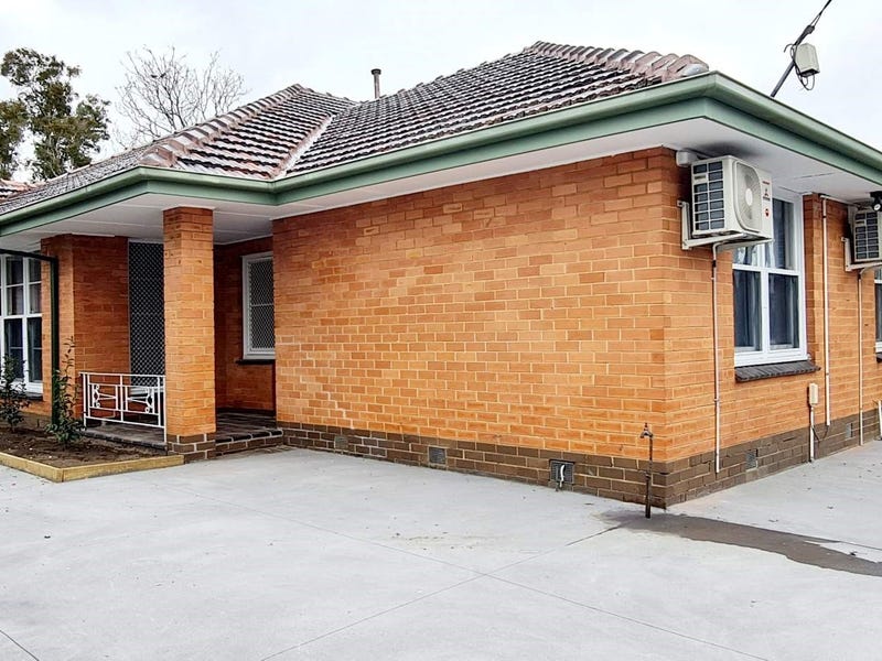 25 Royal Avenue, Springvale, Vic 3171 House for Rent