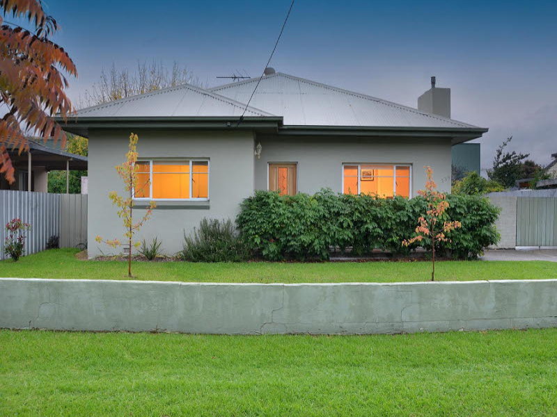 239 Olive Street, South Albury, NSW 2640