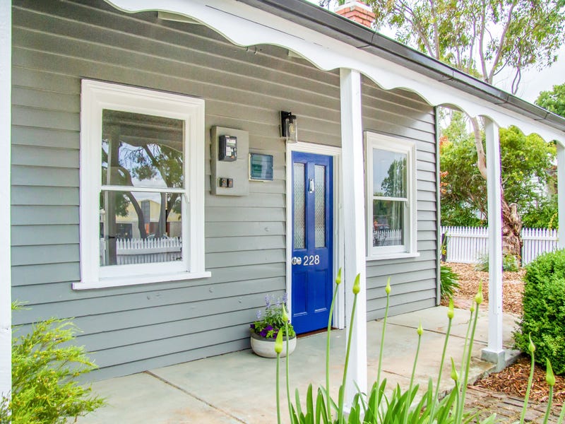 228 HIGH STREET, Heathcote, Vic 3523 House for Sale