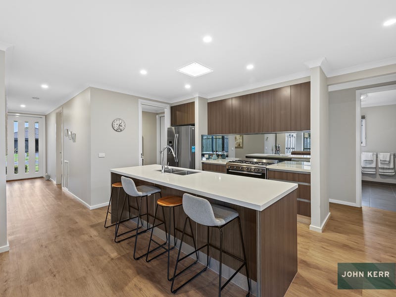 15 Avoca Place, Moe, Vic 3825 House for Sale