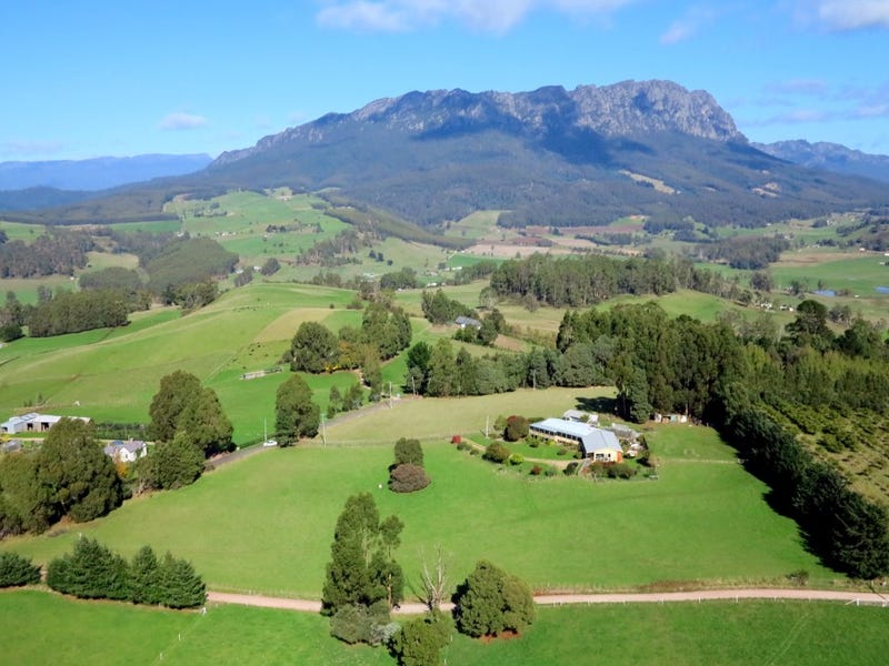 102 Brays Road, Sheffield, Tas 7306 Property Details