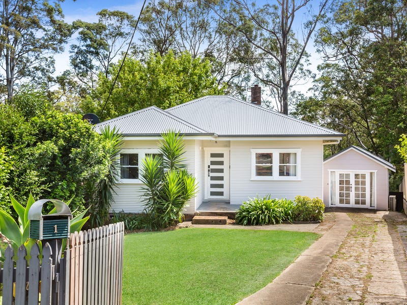 1 Moore Road, Springwood, NSW 2777 Property Details