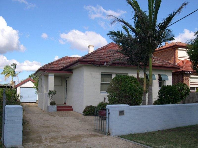 11 Roy Street, Lorn, NSW 2320 Property Details