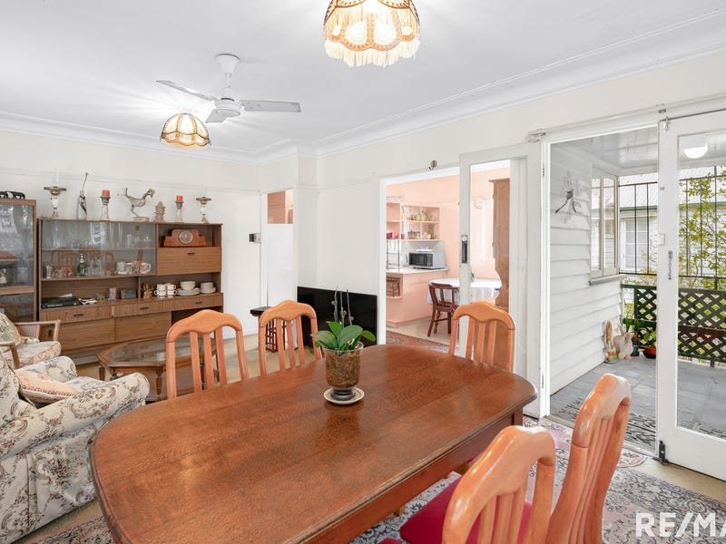 113 Clarence Road, Indooroopilly, Qld 4068 Property Details