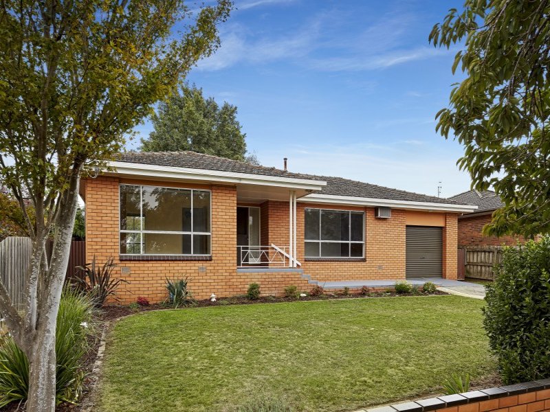 15 Rangeview Street, Warragul, VIC 3820