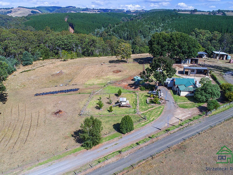 572 Whitelaws Track, Yinnar South, VIC 3869