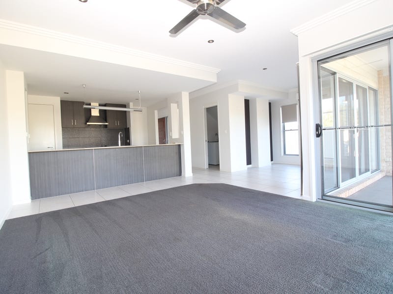 Villa 6 20/24 Mooney Crescent (The Vybe), Emerald, Qld 4720 Property
