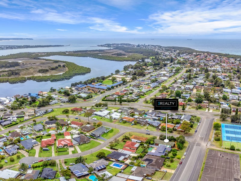 6 Strathmore Road, Caves Beach, NSW 2281