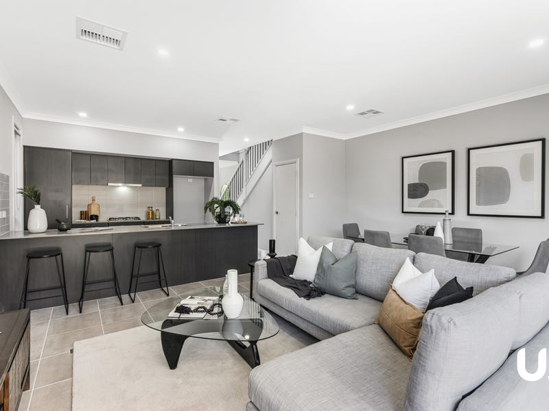 4 Bedroom In Xanadu Estate, Austral, NSW 2179 House for Rent