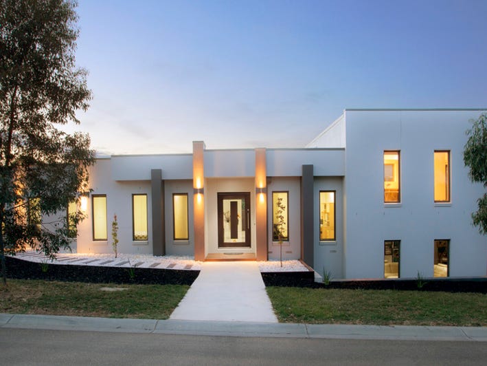 12 Elwood Drive, Strathdale, VIC 3550