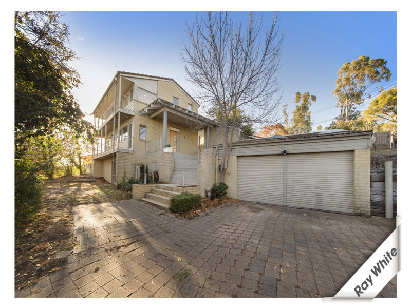 11 Menzie Place, Kambah, ACT 2902
