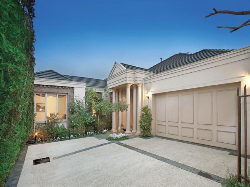 25 Huntingtower Road, Armadale, VIC 3143