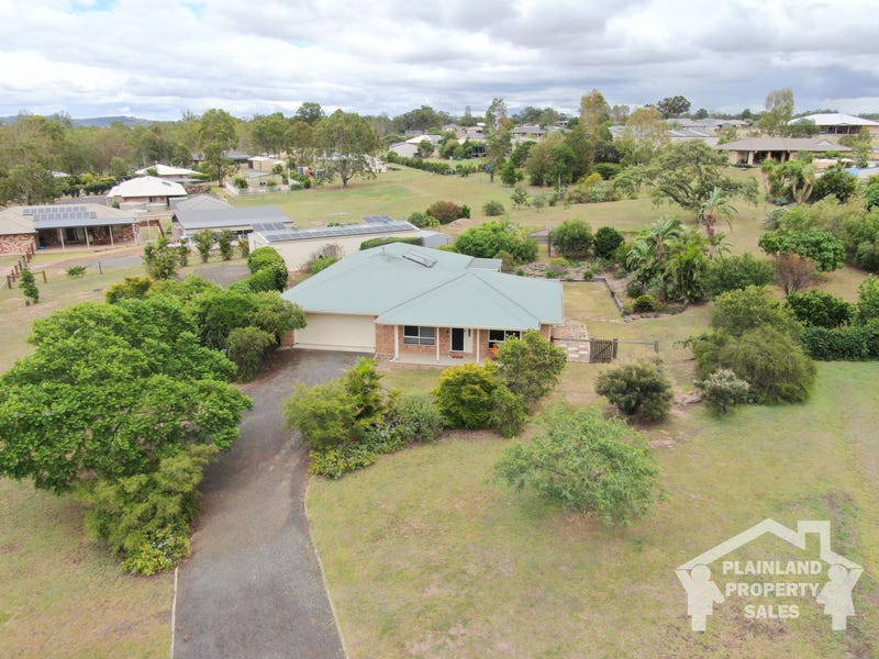 4 Finch Court, Regency Downs, QLD 4341