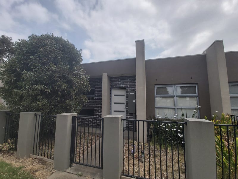 7 Landsby Lane, Dandenong, VIC 3175