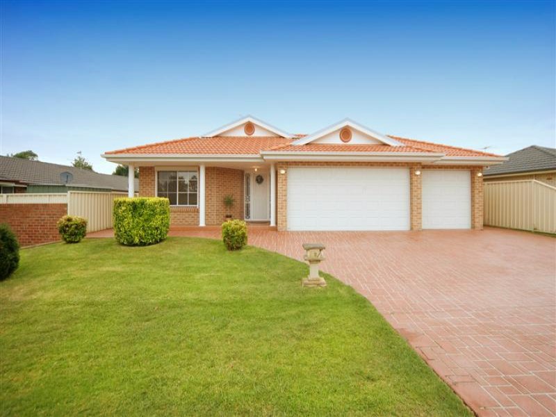 3 Bransby Place, Mount Annan, NSW 2567